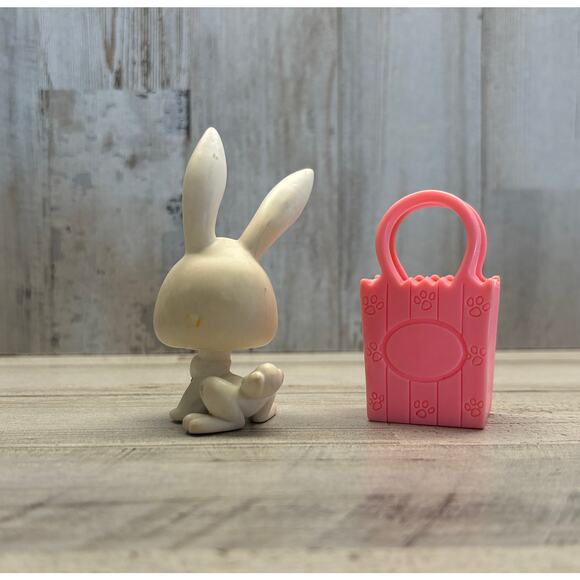 Littlest Pet Shop LPS Vintage White Bunny Rabbit Blue eyes Pink Magnet - Picture 2 of 3
